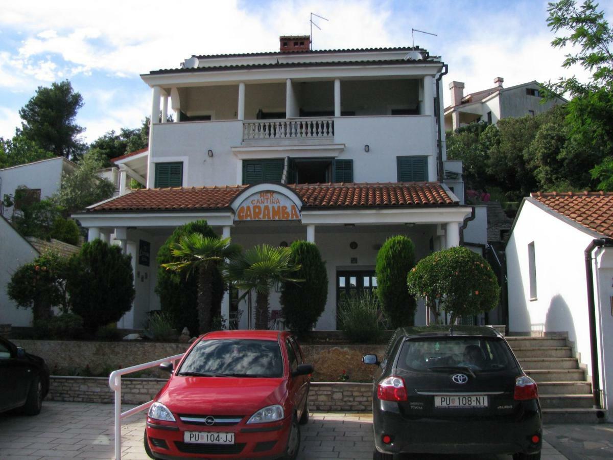 Apartamento Garden Pjescana Uvala Exterior foto