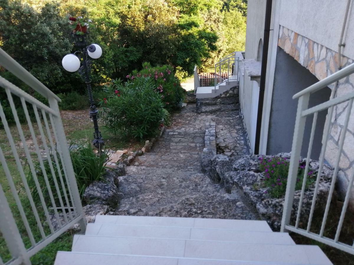 Apartamento Garden Pjescana Uvala Exterior foto