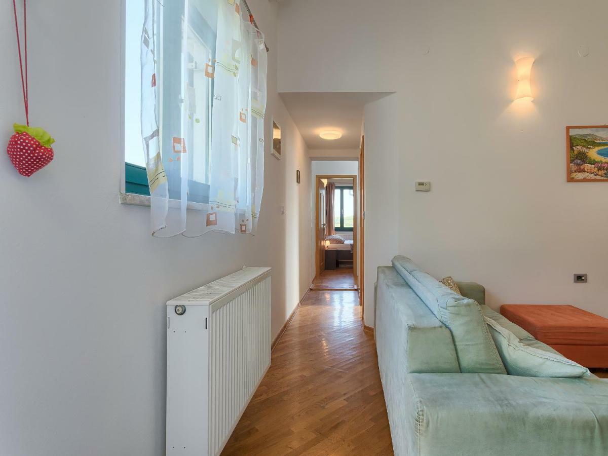 Apartamento Garden Pjescana Uvala Exterior foto