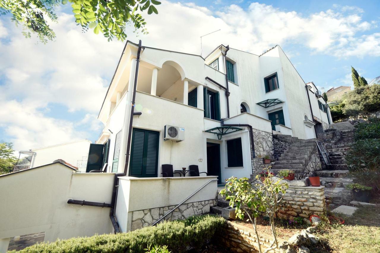 Apartamento Garden Pjescana Uvala Exterior foto